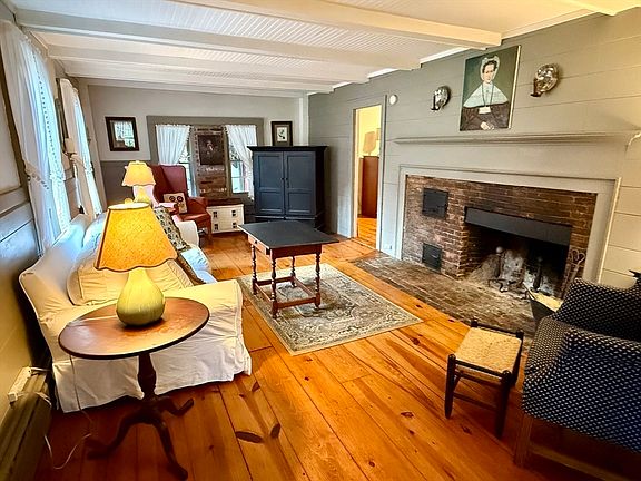 2nd image of 285 Brookfield Rd