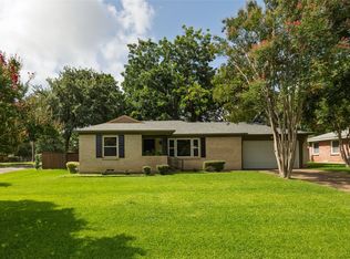 1318 Brookhurst St, Irving, TX 75061