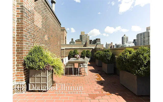 Sold by Douglas Elliman | media 10