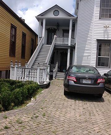 2nd image of 2831 Constance St #Up