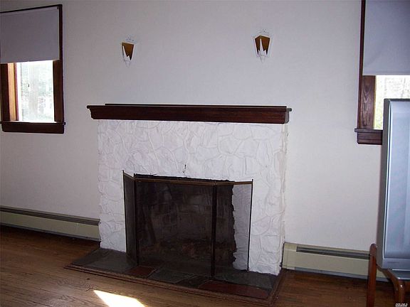 4th image of 69 Short St