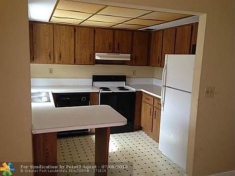 1st image of 414 SE 14th St APT 2