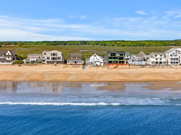 168 N End Blvd, Salisbury, MA 01952