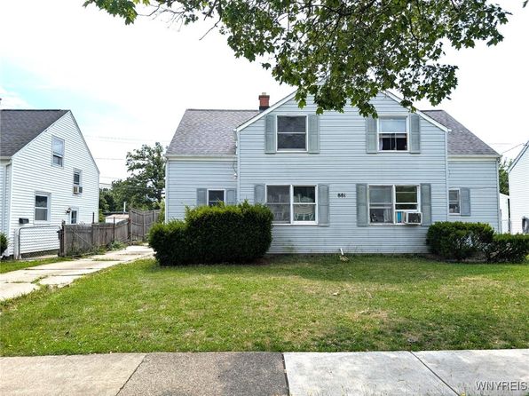 881 Highland Ave