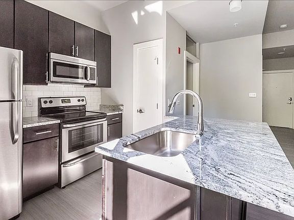 2nd image of 421 E Franklin St APT 3B