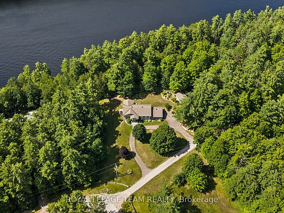 2nd image of 5 Peggs Ln