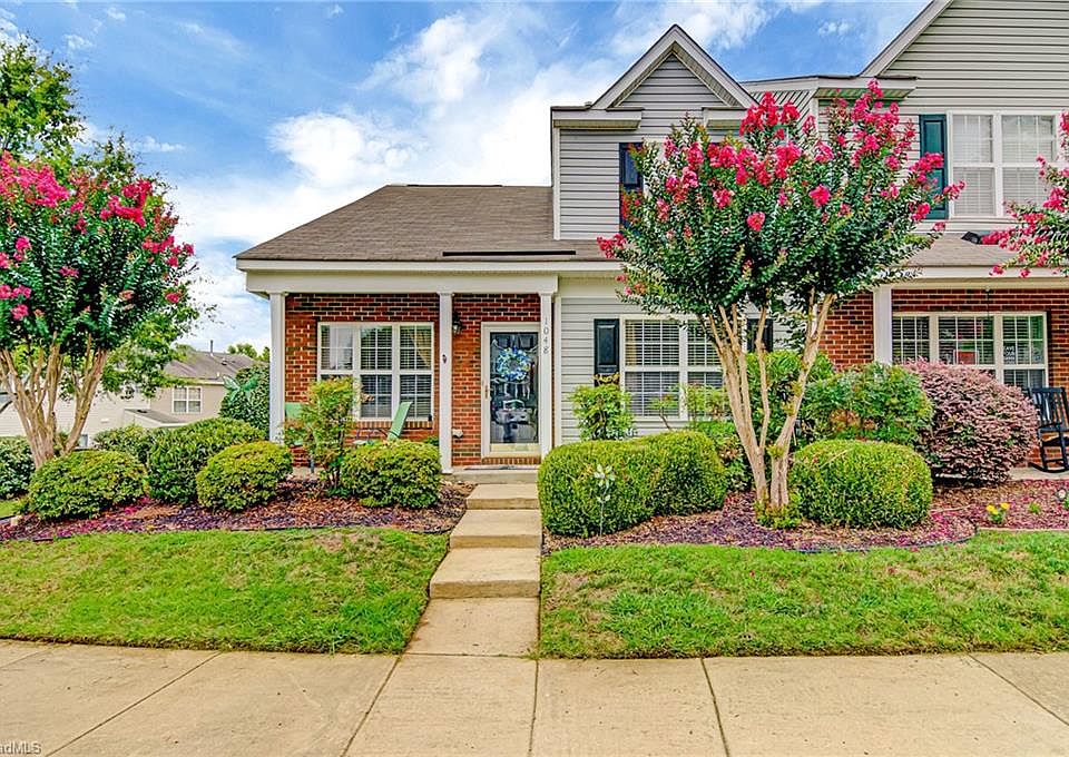 1st image of 1048 Oak Blossom Way