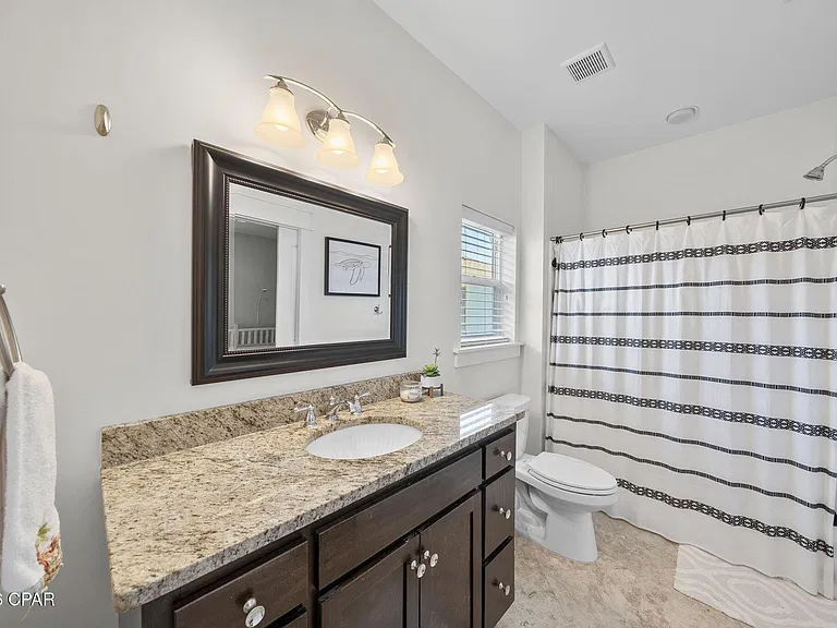 409 Liverpool Ave — Photo 40