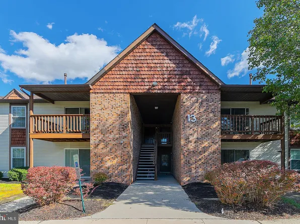 137 Alpha Ct, Turnersville, NJ 08012