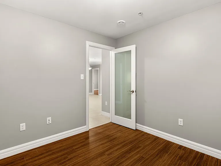 235 Baker Dr — Photo 16