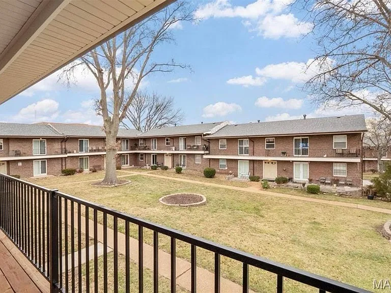 6905 Colonial Woods Dr #2 — Photo 4