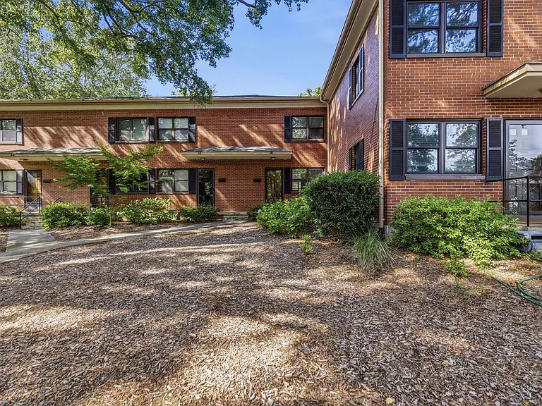 16 Faris Cir — Photo 30