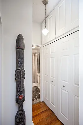 Rented by Manhattan Flats | media 9