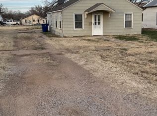 1128 Choctaw St, Alva, OK 73717