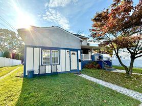 835 Dunlewy St, Asbury Park, NJ