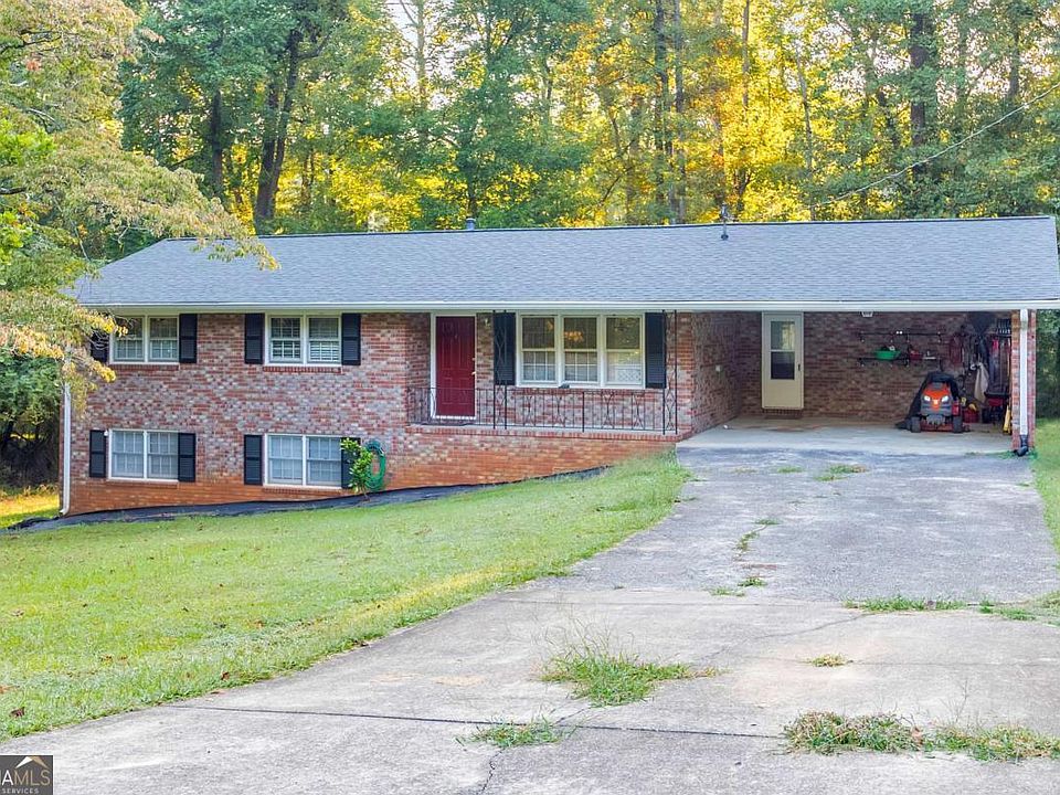 1st image of 1966 Pine Hill Cir NW
