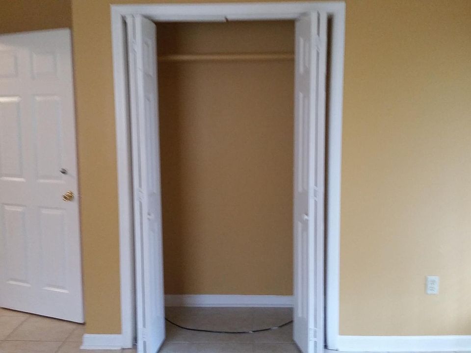 1st bedroom