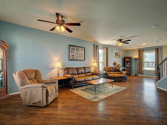 5th image of 9016 Blackstone Dr