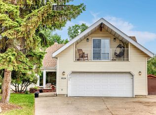 8224 186th St NW, Edmonton, AB T5T 1H4