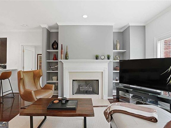5th image of 3275 Lenox Rd NE APT 301
