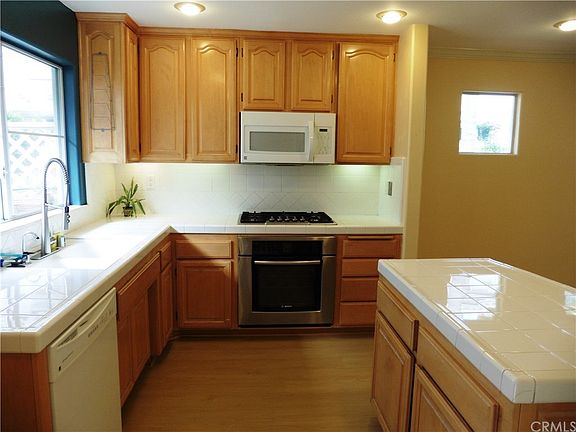 3rd image of 1340 El Prado Ave Unit 25