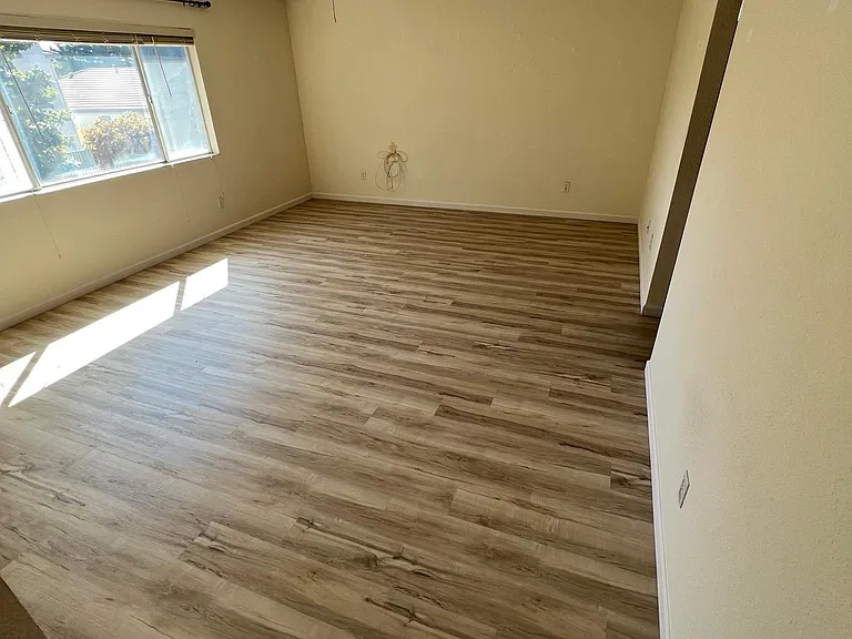 2nd floor - Master Bedroom