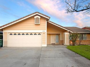 1514 Fribourg Ln, Ceres, CA 95307