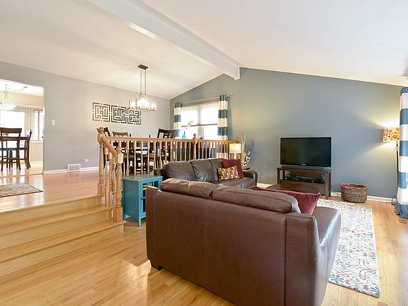 Living Room / Dining Room