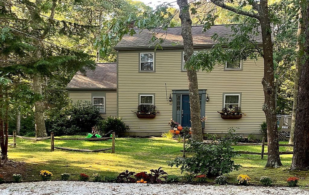 149 Grove St, Cotuit, MA 02635 Zillow