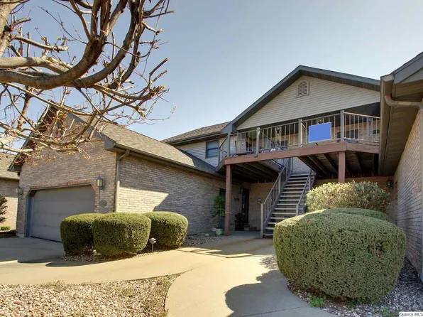 3946 Abbey Ridge Ct, Quincy, IL 62305