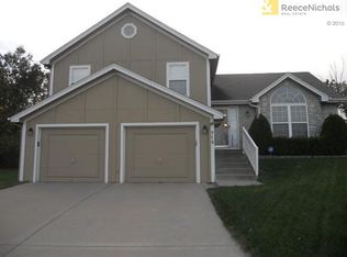 715 NW 52nd St, Kansas City, MO 64118