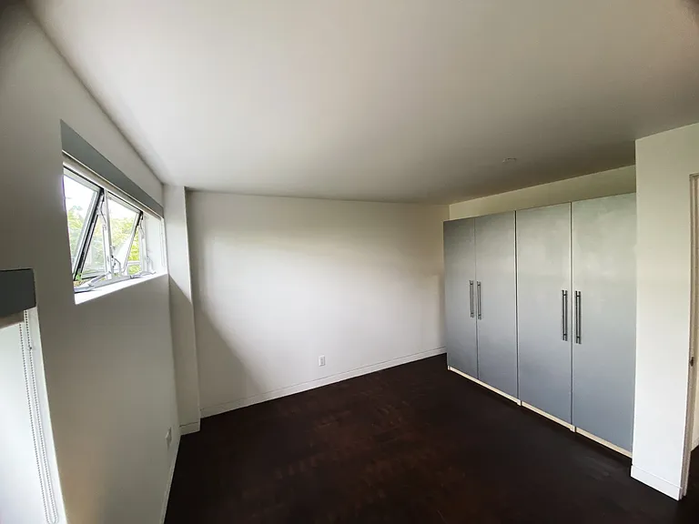 208 S Venice Blvd #B — Photo 33