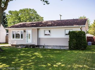 544 Myrtlewood St, Marysville, MI 48040