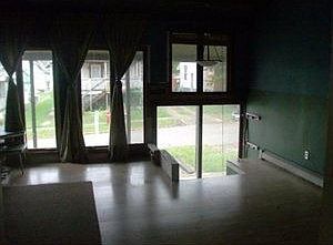 4th image of 375 Morewood Ave