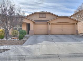 8122 Sand Springs Cir NW, Albuquerque, NM 87114