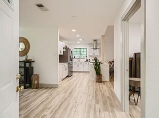 416 Woodlake Dr, Mc Queeney, TX 78123