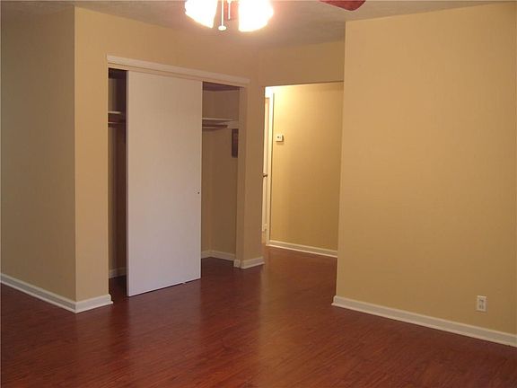 5th image of 6205 W 32nd Pl