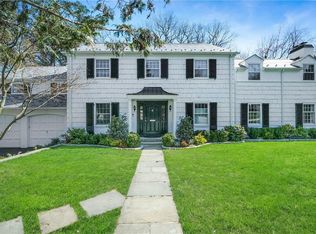 44 Axtell Dr, Scarsdale, NY 10583