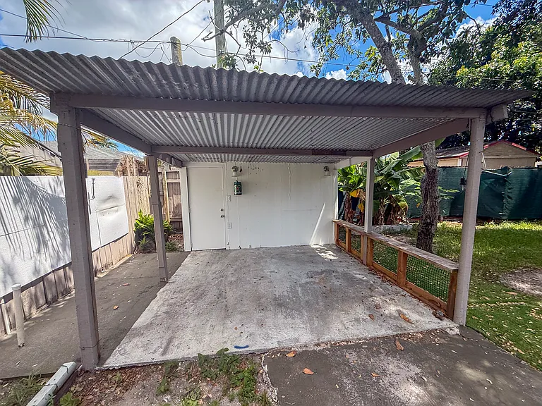 5627 Simms St — Photo 36