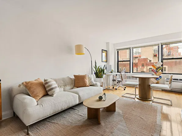 245 East 24th Street image 1 of 5