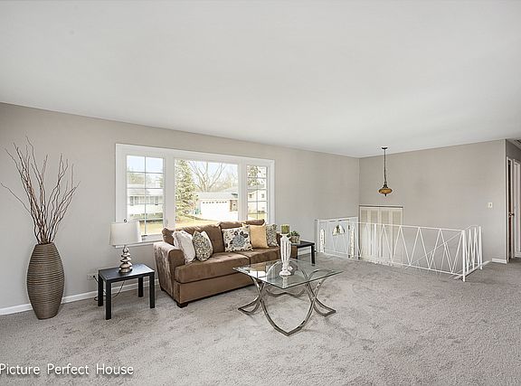 4th image of 6310 Winston Dr
