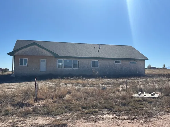 892 E Cholla Plz, Pueblo West, CO 81007