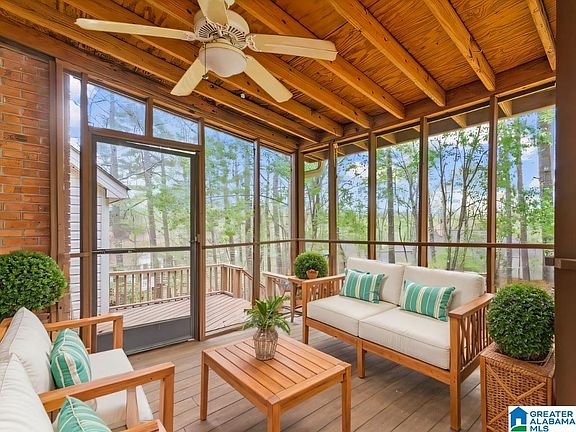 3rd image of 4719 Appletree Ln