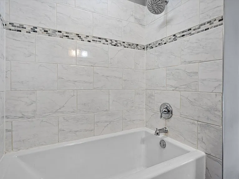 Full bath upstairs