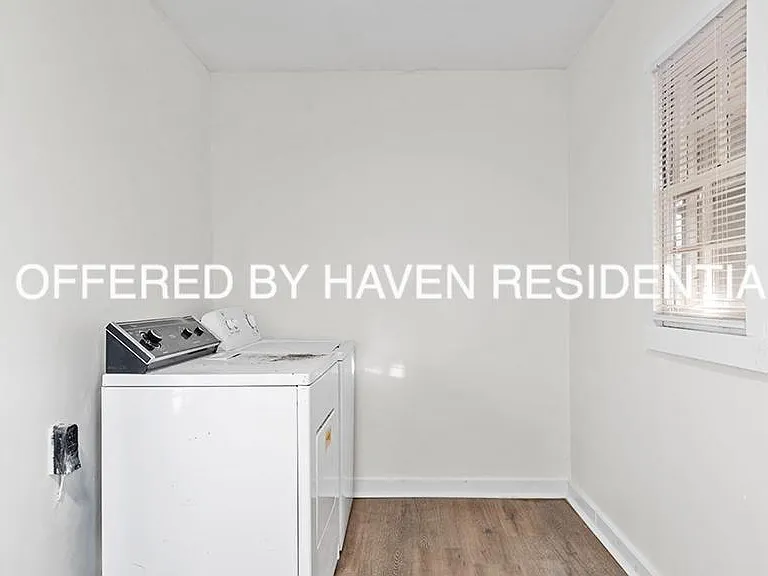 423 Church St NW — Photo 27