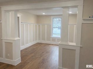 341 S Wilson St, Mendon, IL 62351