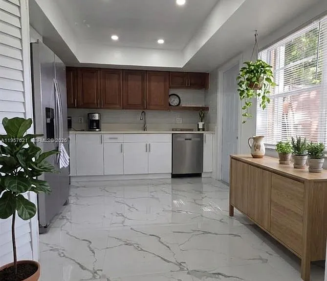 7085 W Sunrise Blvd #7085 — Photo 4