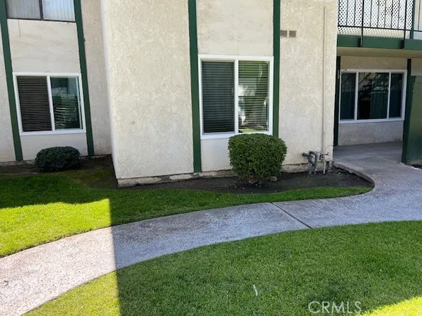 1735 E Washington St APT A16, Colton, CA 92324