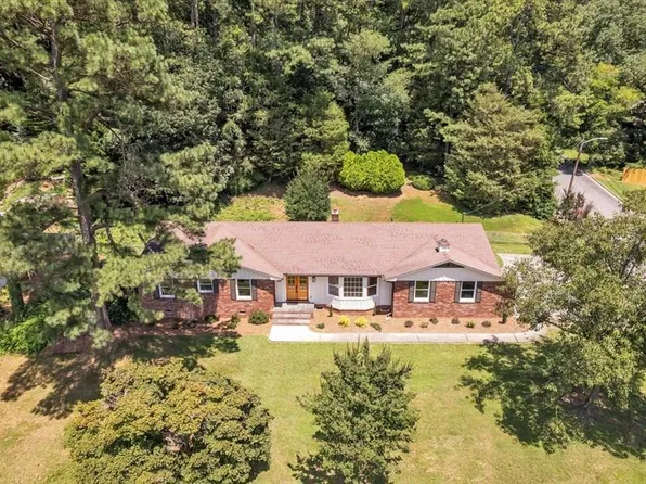 100 N Tibbs Rd, Dalton, GA 30720