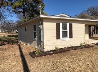 209 E Pine St, Alvord, TX 76225